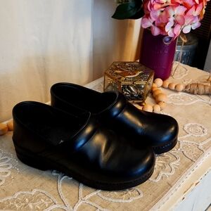 Dansko Original Clogs Black Size 39 Wide